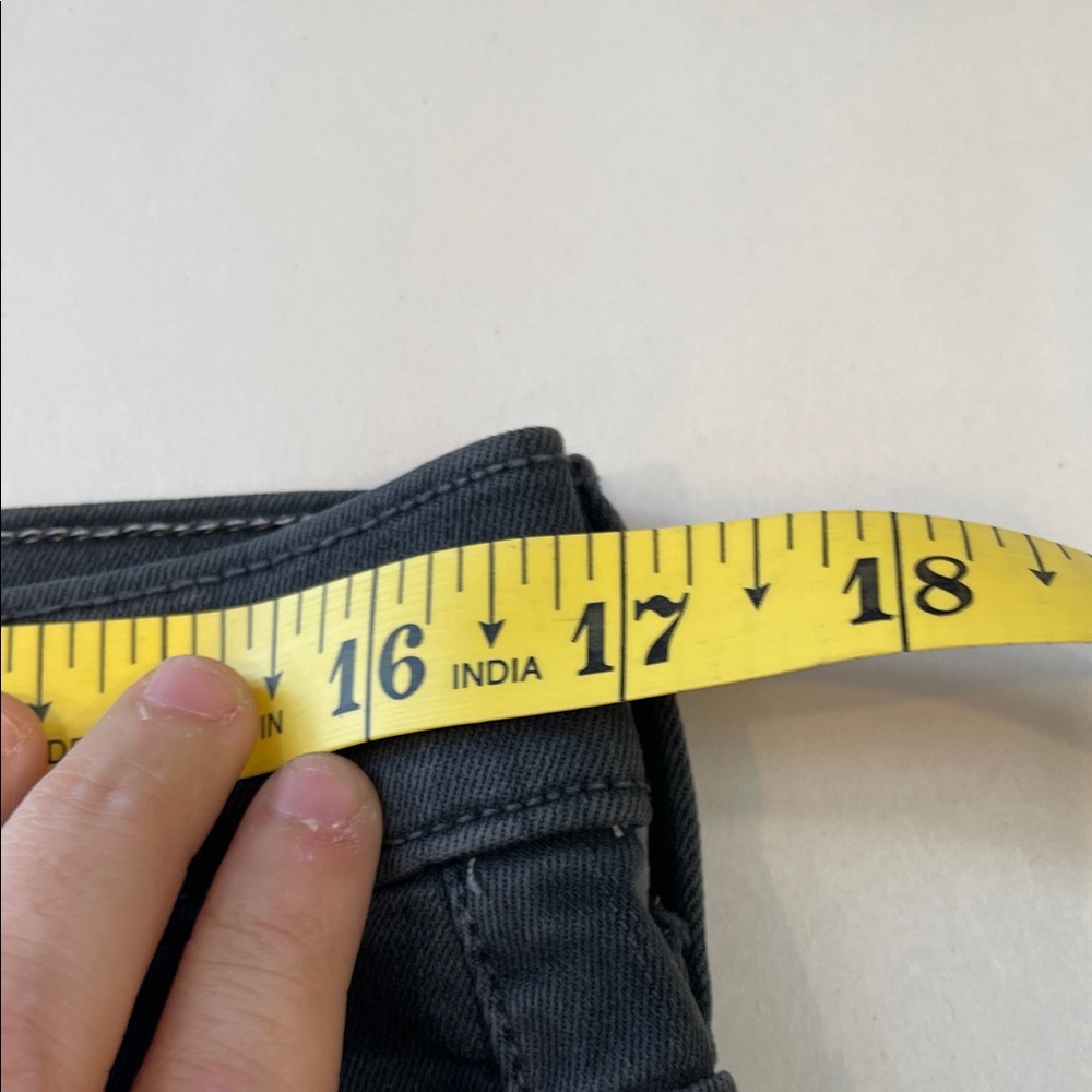MOTHER Stunner Zip Ankle Fray Jeans – Size 31, High Rise Charcoal Distressed NWT - Picture 8 of 14